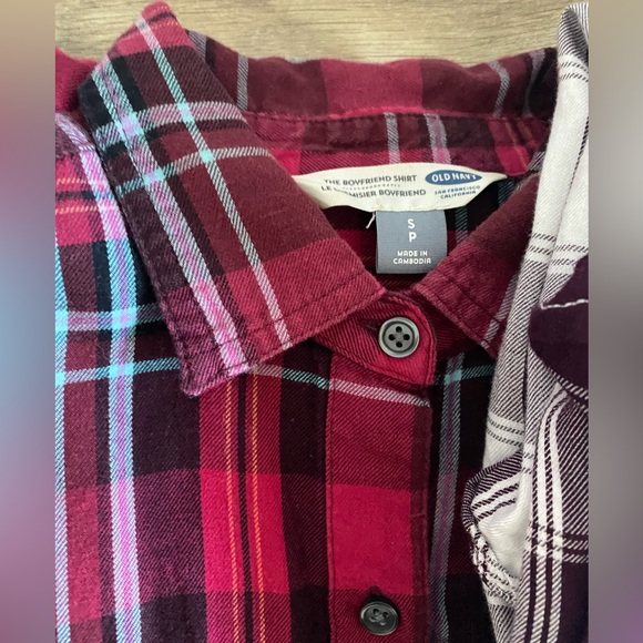 Button down shirts - Picture 4 of 5